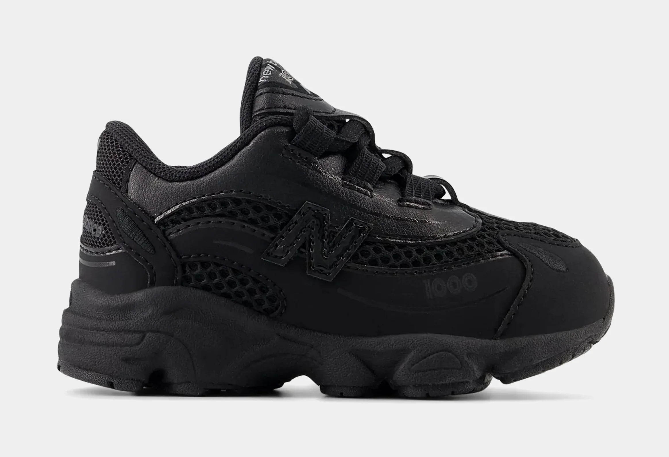 1000 Bungee Lace Infant Toddler Lifestyle Shoes (Black)